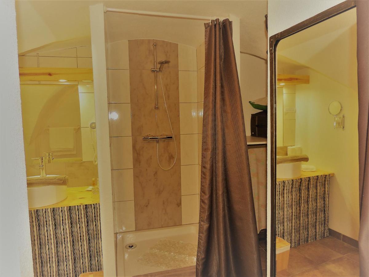 Chambres D'Hotes La Dorgisane Venterol  외부 사진