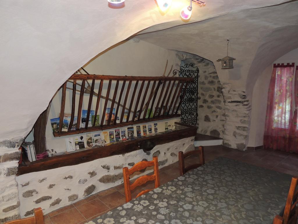 Chambres D'Hotes La Dorgisane Venterol  외부 사진